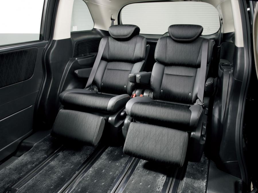  Honda Odyssey Absolute 2013 года  (фото 11 из 11)
